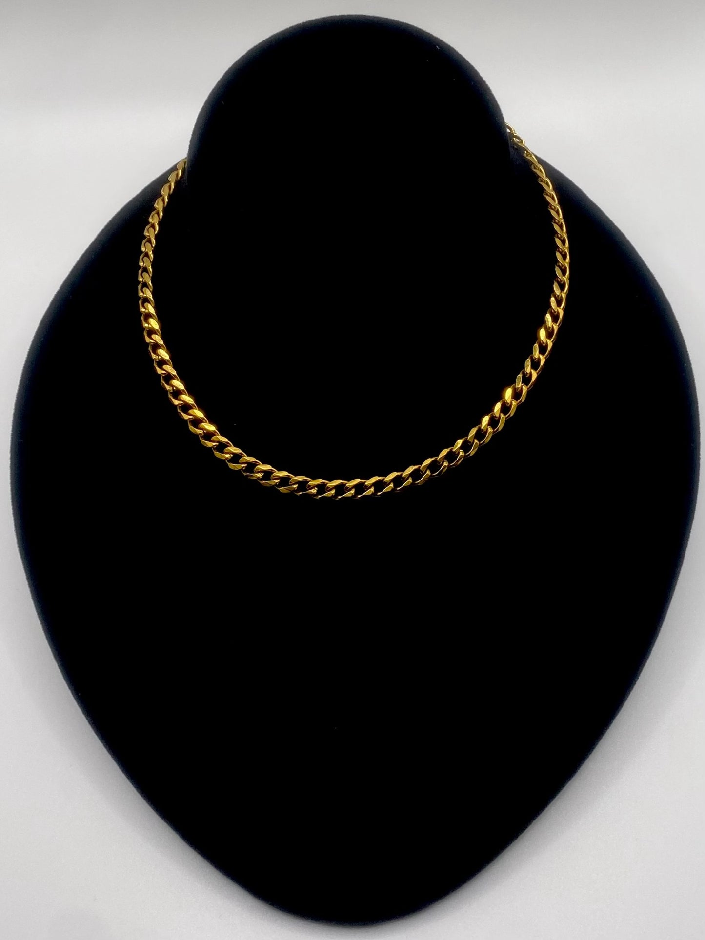 Basic 18k Gold Cuban Link Necklace